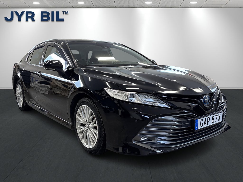 Toyota Camry Hybrid CVT Executive / JBL / GPS / Skinn / Kamera