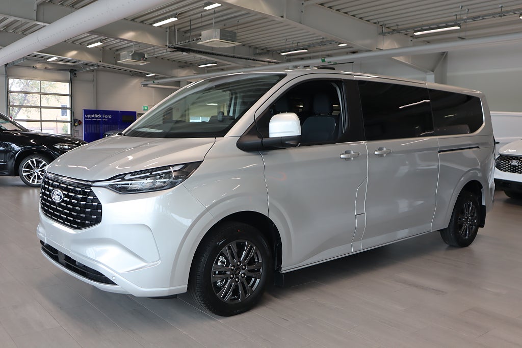 Ford Tourneo Custom Tourneo 340 LWB Plug-in Hybrid 227 HK Titanium