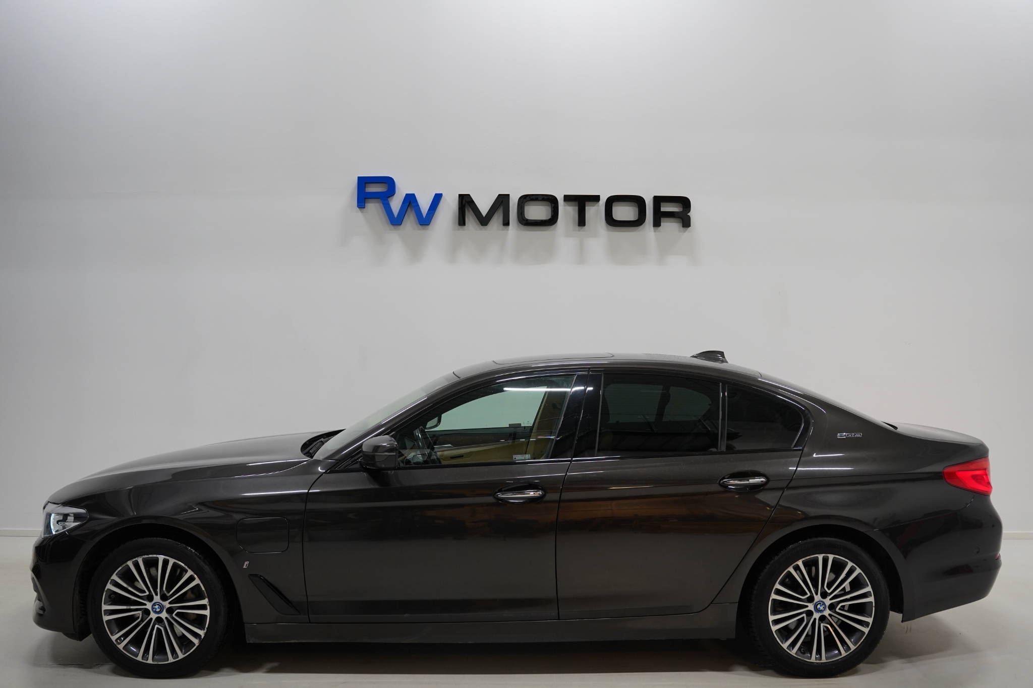 BMW 530 2018, bild 3/10