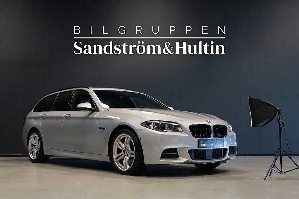 BMW 530D xDrive Touring M Sport Innovation / Drag / Panorama