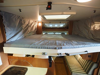 Husbil-halvintegrerad Carado T 448 15 av 17