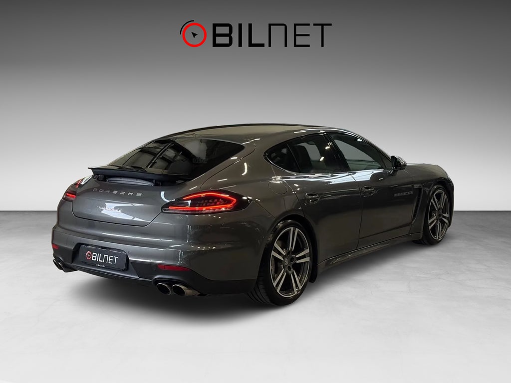 Porsche Panamera 4S PDK 420HK BOSE 20" Kamera 14-vägs Taklucka Matrix