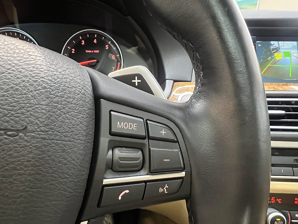 BMW 550I V8 4.4 408ch - BVA - CUIR - ACC - CAMÉRA DE RECUL - HI-FI PRO