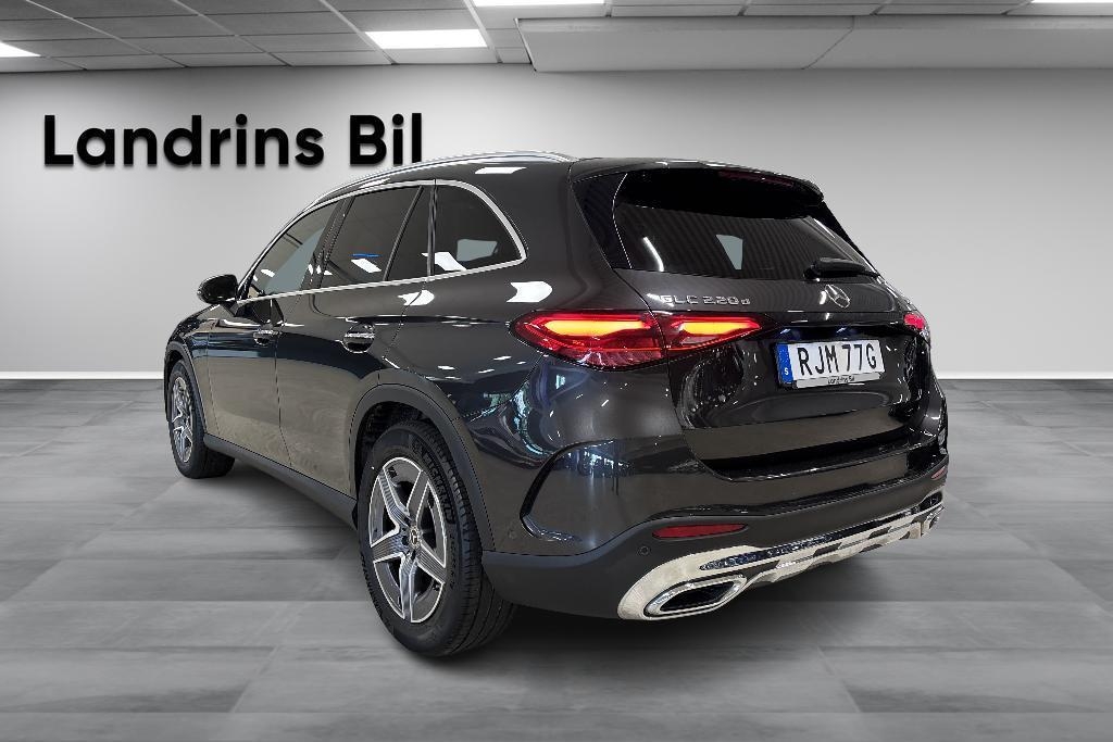 Mercedes-Benz GLC 2024, photo 7/35