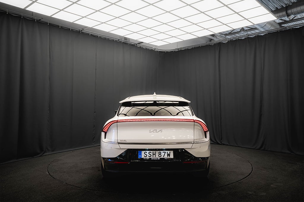 Kia EV6 PLUS AWD LÄDER DRAG 360° ELSTOL VENTILERADE MOMS