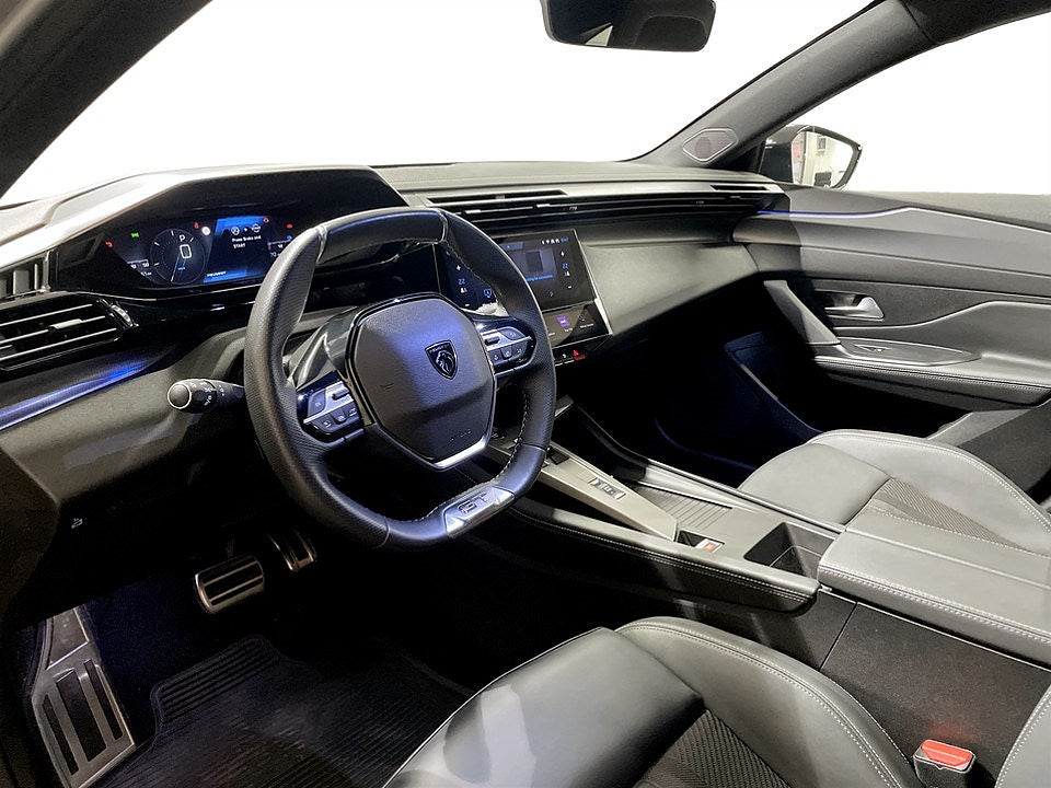 Bild på Peugeot 308 SW GT 1.2 PT 130hk Aut - B-KAMERA, ELSTOL
