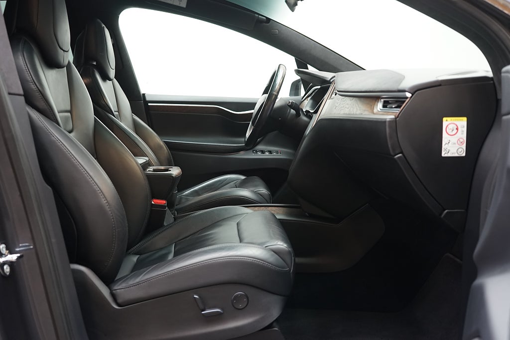 Tesla Model X 90D AWD 6-sits Leasebar Pano Summon Luftfjädring