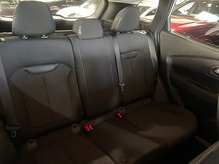 SUV Renault Kadjar 7 av 14