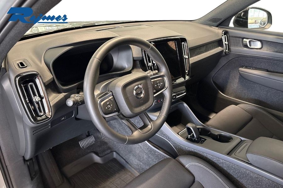 Volvo EX40 2025, photo 5/75