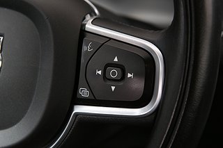 SUV Volvo XC60 17 av 28