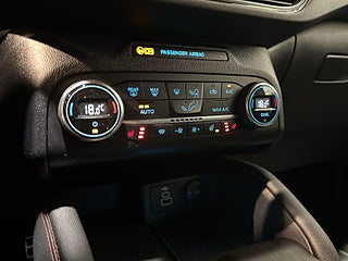 Ford Kuga Hybrid AWD ST-Line Drag Mvärm Kamera GPS SoV – bild 23