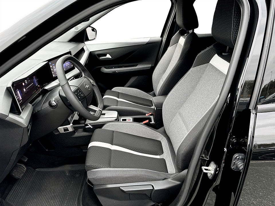 Bild på Opel Frontera GS Hybrid 145hk Aut B-KAMERA CARPLAY