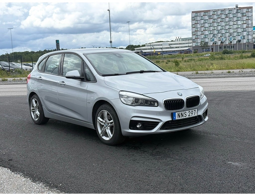 BMW 218i Active Tourer Steptronic Sport line Euro6