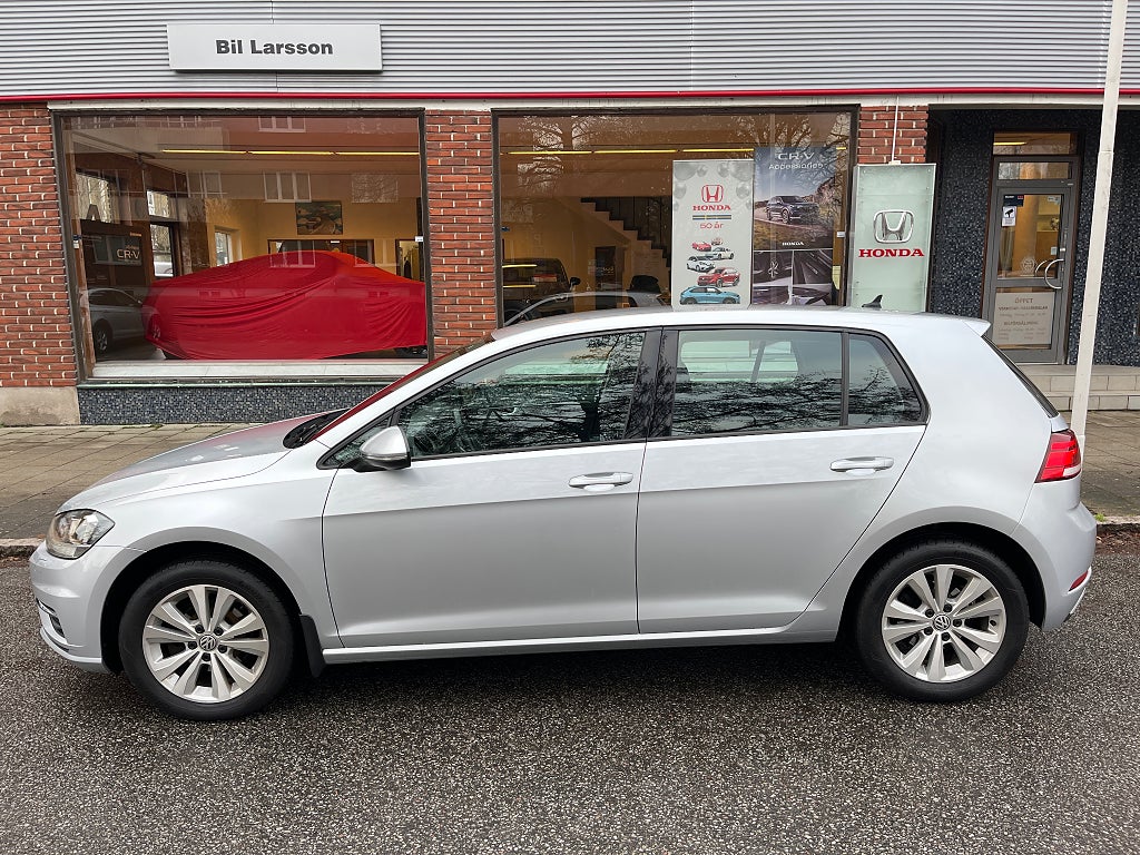 Volkswagen Golf 5-dörrar 1.0 TSI Base 