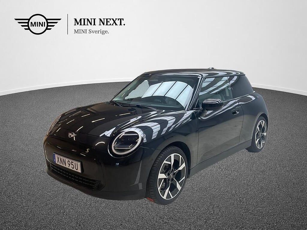 MINI Cooper SE Classic Trim, Paket M