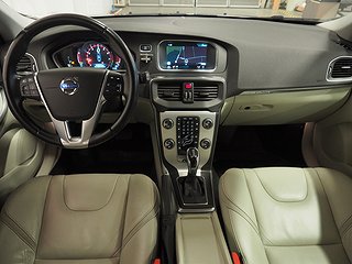 Halvkombi Volvo V40 Cross Country 11 av 20