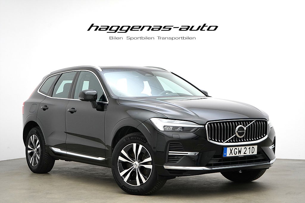 Volvo XC60 Recharge T6 AWD / Core Edt. / Pano / H/K