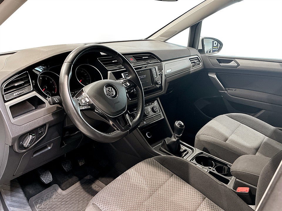 Bild på Volkswagen Touran Base 1.4 TSI 150hk 7-SITS DRAG B-KAMERA