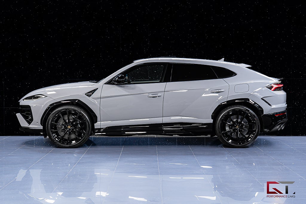 Lamborghini Urus SE MY26 MOMS Grigio Hati BIG-Carbon Style-FULL DarkPack
