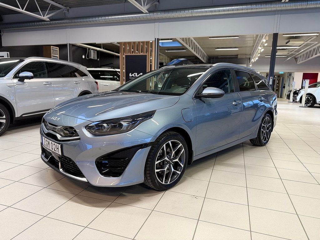 Kia Cee´d Sportswagon Plug-in Hybrid Advance Plus 2 / Pano / Drag / Backka