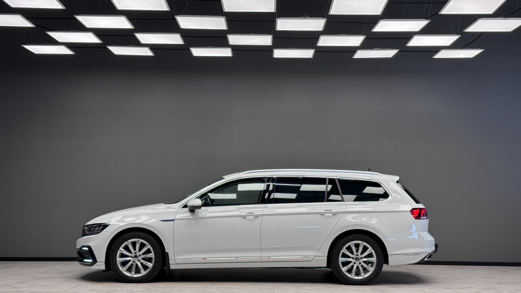 Volkswagen Passat 2023, bild 5/53