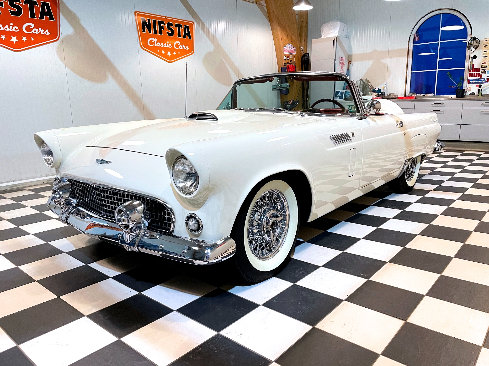 Ford Thunderbird
