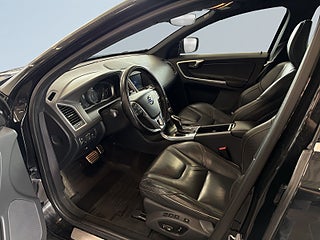 Volvo XC60 D5 AWD Classic R-Design S&V-hjul Pano Kamera Drag Skinn – bild 7