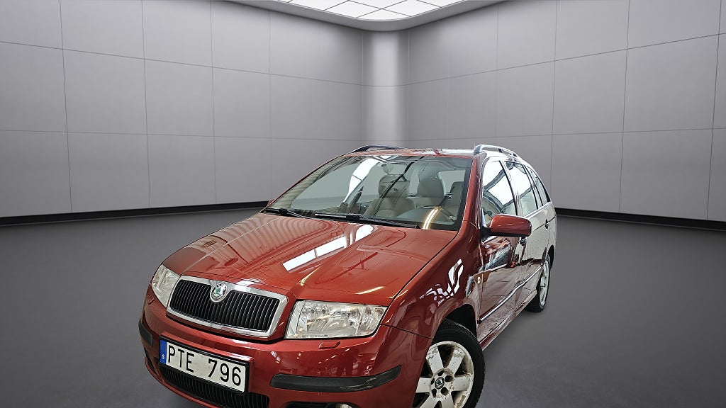 Skoda Fabia Kombi 2.0  Nybesiktigad/ Nyservad/ 2-Ägare/ Dragkrok