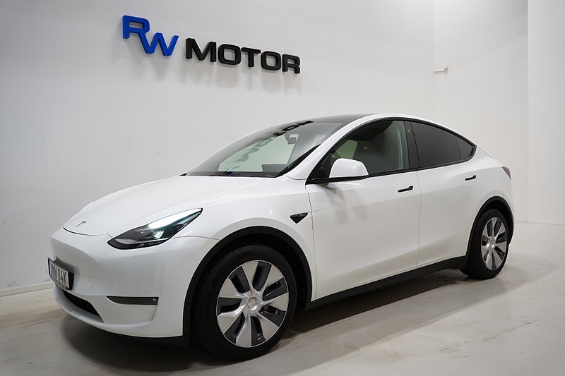 SUV Tesla Model Y 1 av 24