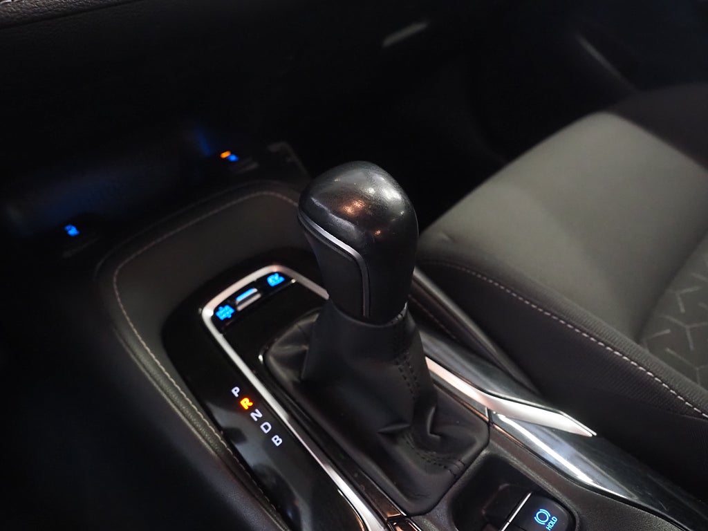 Toyota Corolla Touring Sports Hybrid e-CVT Style Drag M-Värmare Kamera 2019