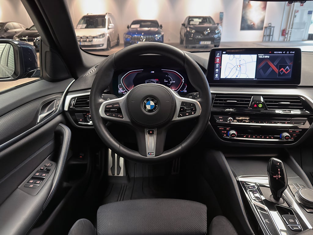 BMW 520d xDrive Touring 190hk M-Sport | Drag | Värmare