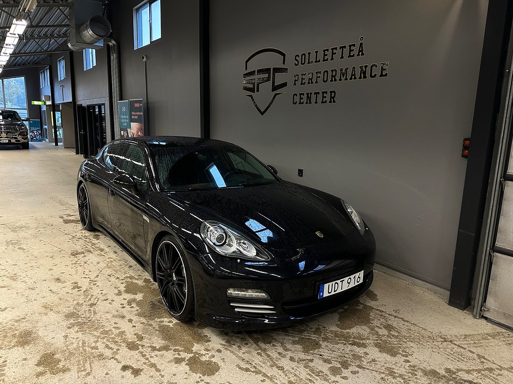 Porsche Panamera 4S PDK  V8 400hk / Värmare / Finans 