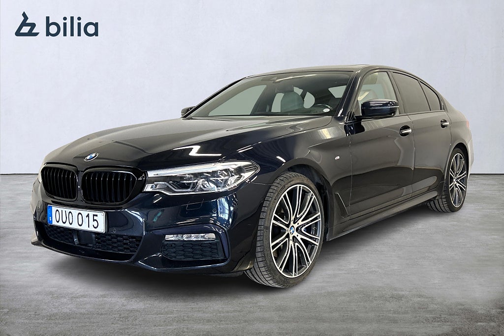 BMW 530i xDrive Sedan/M Sport/Värmare/aktivstyrning/Glastak/Drag