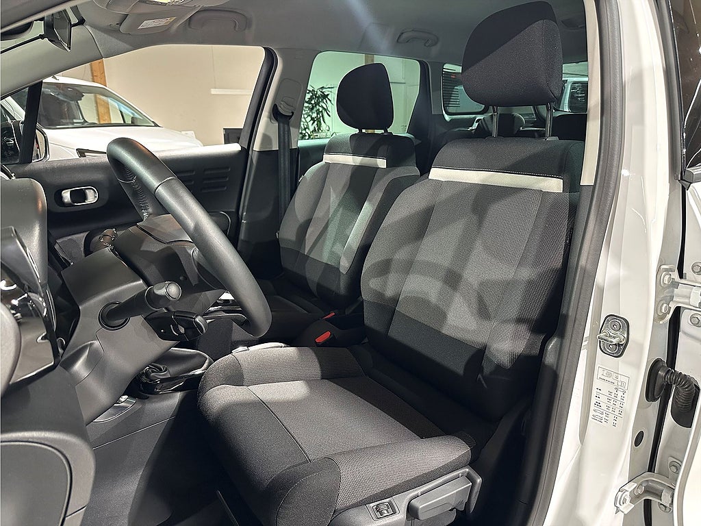 Bild på Citroën C3 AirCross Shine 1.2 PT 130hk Aut - CARPLAY, P-SENSOR