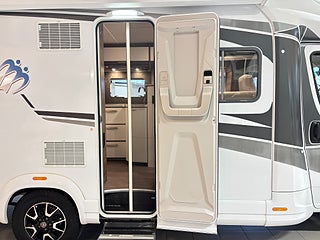 Husbil-halvintegrerad Knaus LIVE TI 650 MF 9 av 24