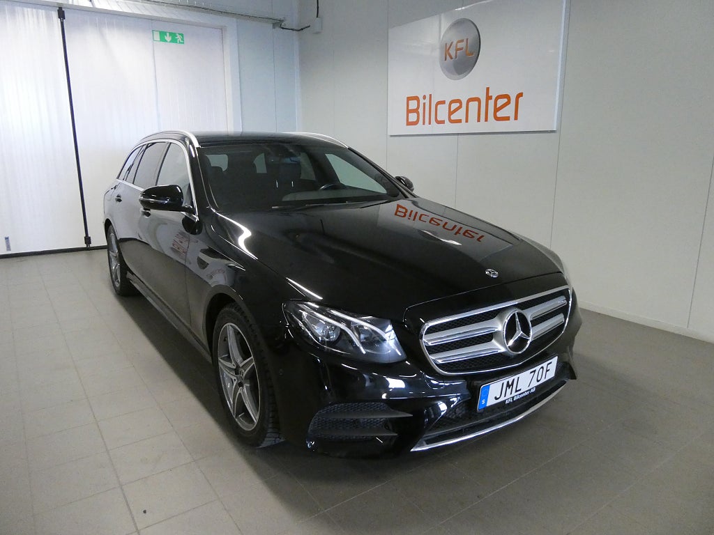 Mercedes-Benz E 300 PLUG-IN AMG Line Drag-Värmare-Kamera-Navi-SoV
