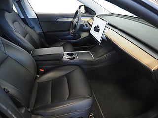 Sedan Tesla Model 3 10 av 23