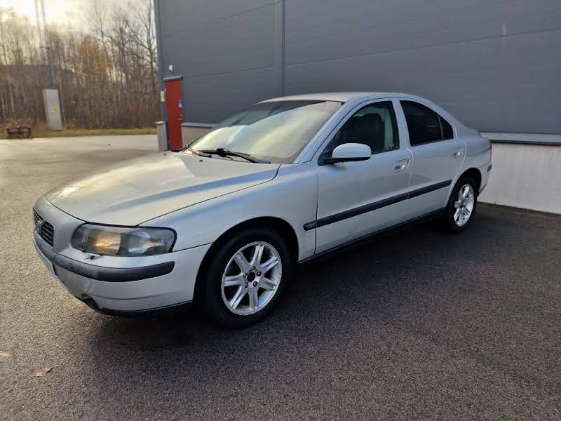 Volvo S60 2.5T Business 200hk 2004, bild 2/37
