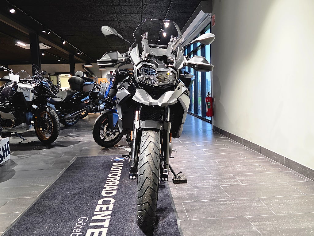 BMW F800GS/Sidoväskor & 5-års garanti på köpet!/Chassisänkt