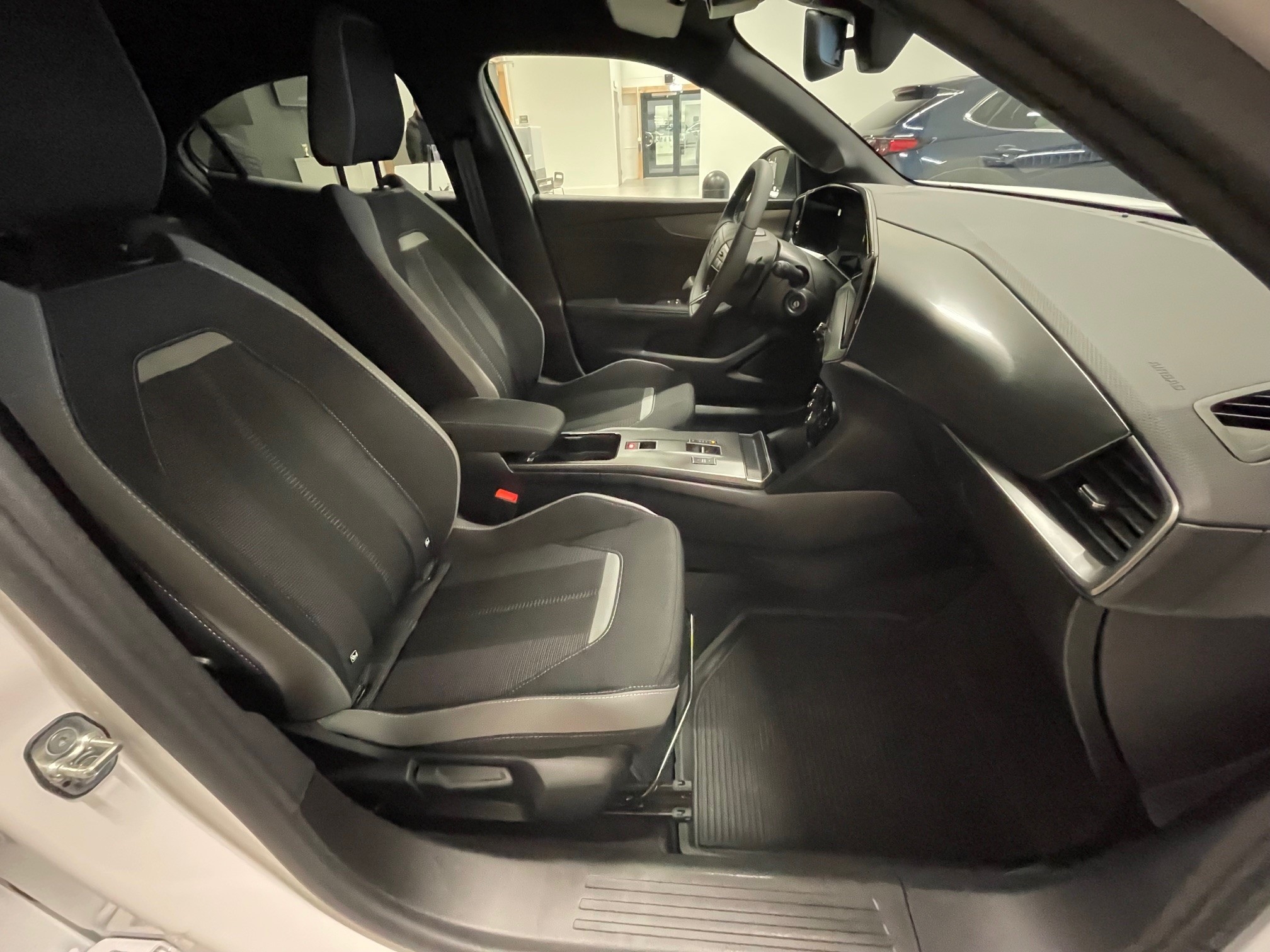 Opel Mokka GS 1.2 Turbo 130 Aut Demo 2025, bild 6/47