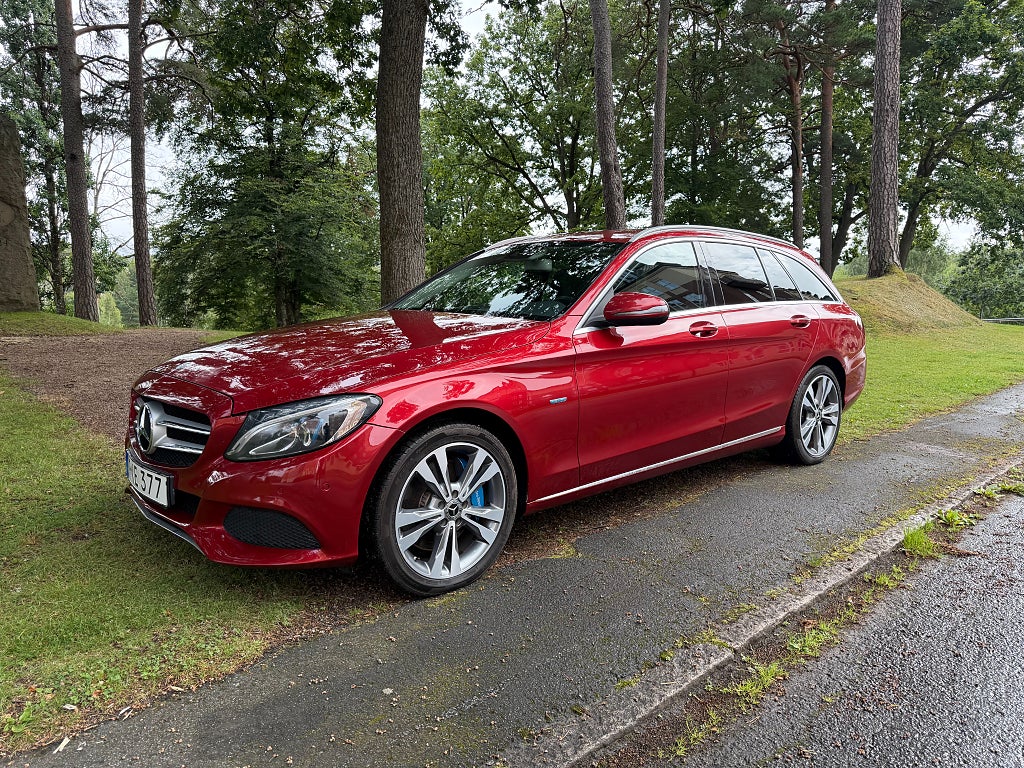 Mercedes-Benz C 350 T e 7G-Tronic Plus Avantgarde / Navi / Drag 