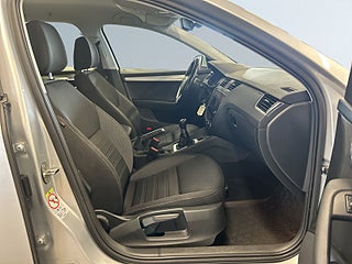 Skoda Octavia Kombi 1.0 TSI Ambition Drag/B-Värm/S&V-Däck/Låg Skatt – bild 10