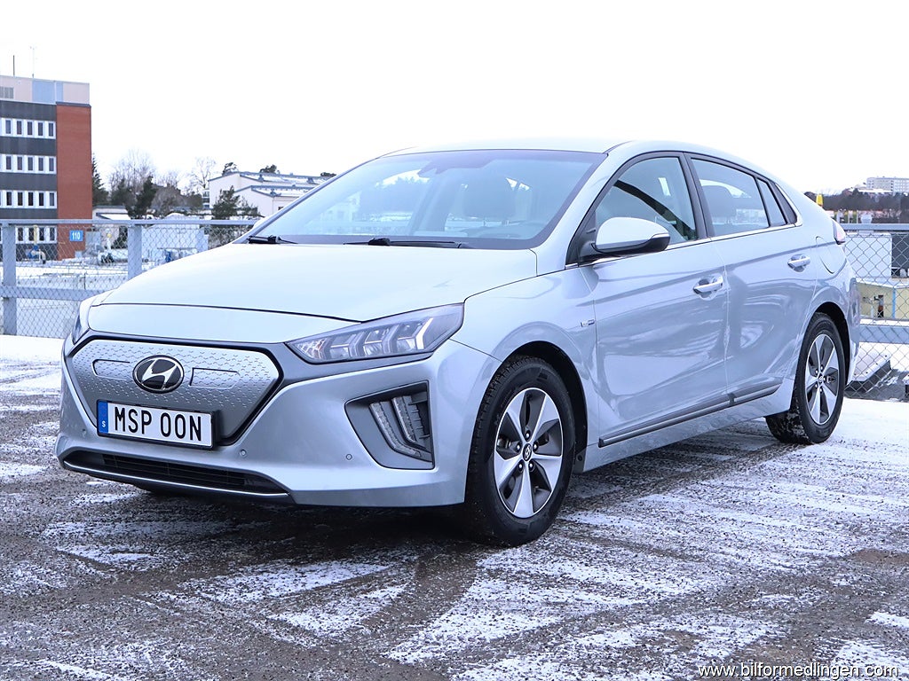 Hyundai IONIQ 38.3 kWh 136hk S&V-hjul, Kamera, Premium plus