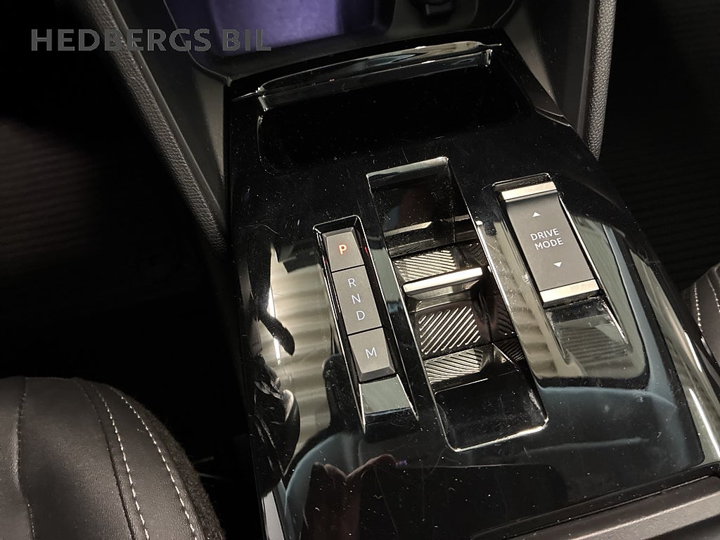 Citroën C4 Hybrid 145 e-DSC MAX thumbnail