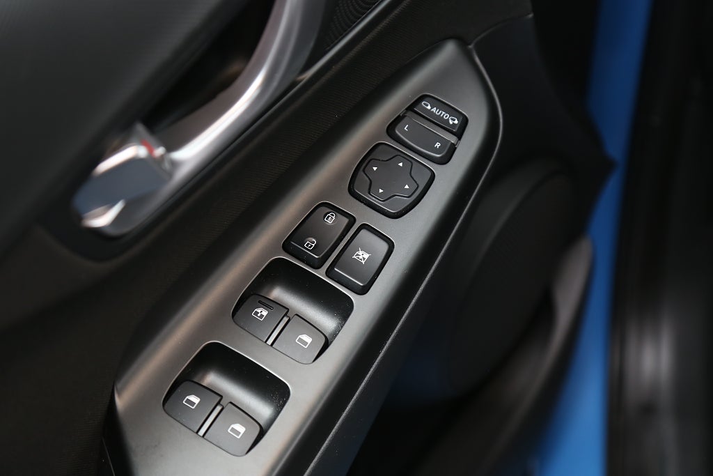 Hyundai Kona Hybrid 1,6 GDi 141hk HEV 6DCT Essential Tvåtons-Lack 2021