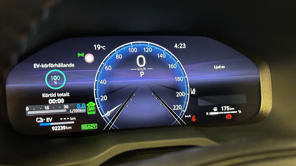 Toyota RAV4 Plug-in Hybrid 306hk Style Premium Drag Förklimatiserin bild 14