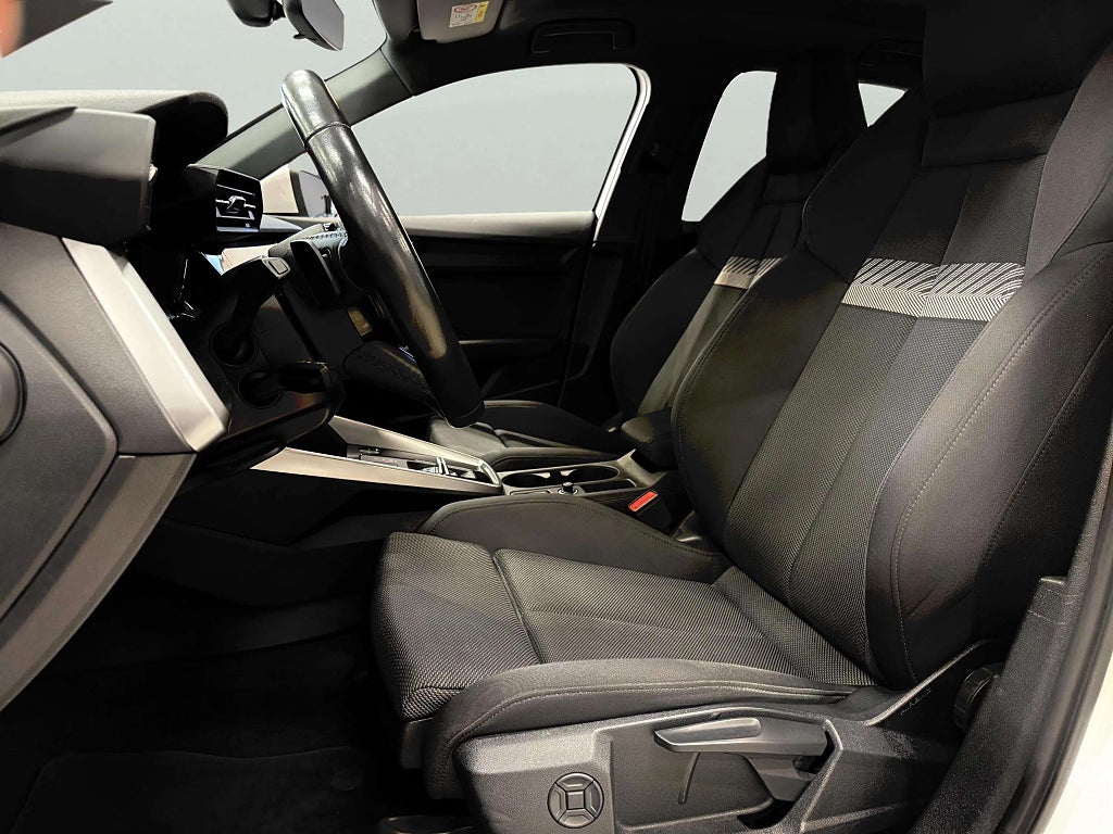 Audi A3 Sportback 35 TFSI S Tronic Dragkrok - miniatyr 12