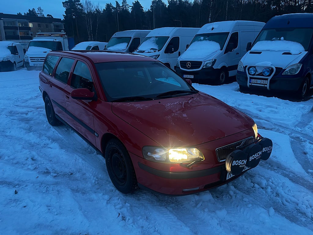 Volvo V70 2.4 Euro 4 Ny servad (1 ägare)