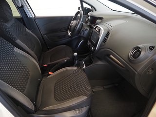 SUV Renault Captur 8 av 17