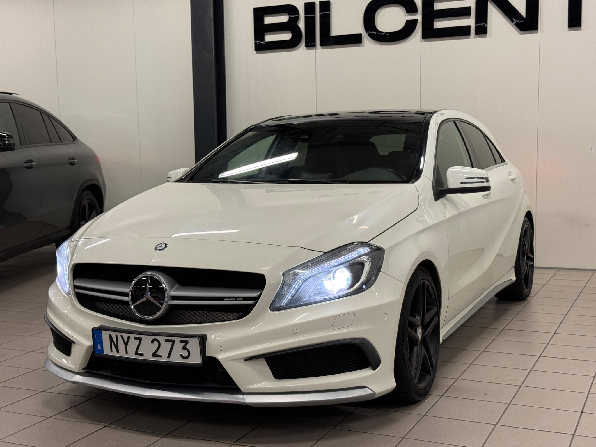 Mercedes-Benz A 45 4MATIC 360hk 2014, bild 5/35
